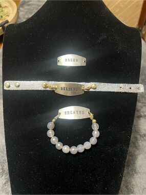 Inspirational Interchangeable Bracelet Set in Silver and Gold Tones.